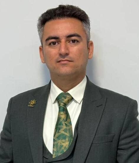 امیر محمودی